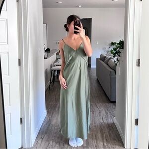 Elegant Green Maxi Dress